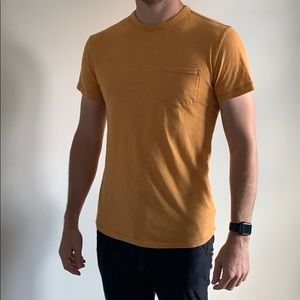Super comfy men’s Gap t-shirt